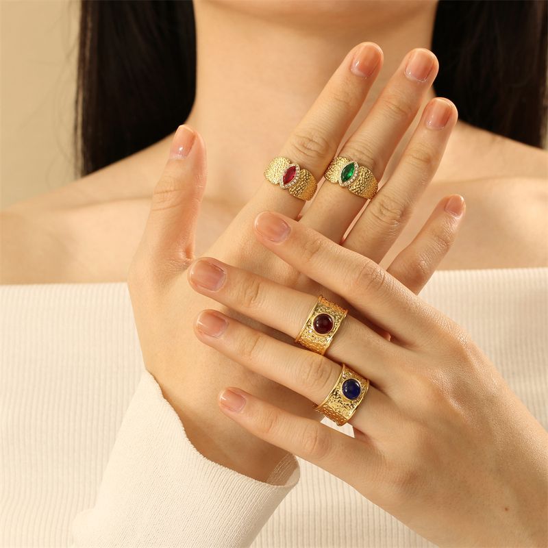 Wholesale Vintage Style Commute Round Eye Copper Plating Inlay 18K Gold Plated Zircon Open Rings