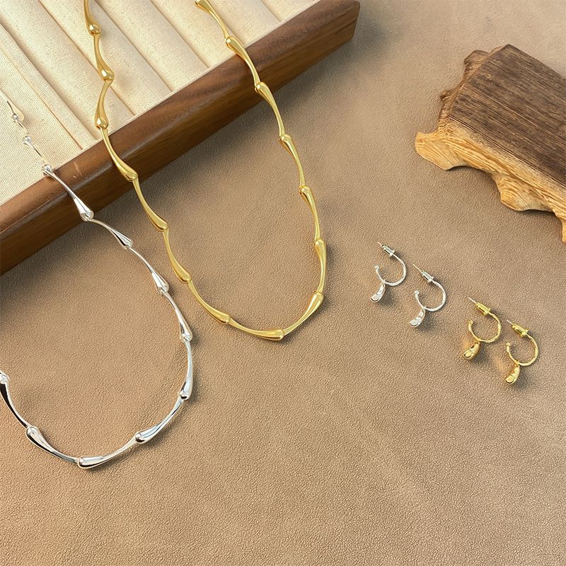 Kupfer 18 Karat Vergoldet Einfacher Stil Geometrisch Ohrringe Halskette