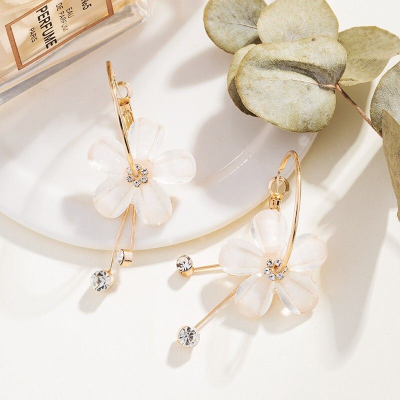 1 Pair Elegant Simple Style Flower Plating Copper Silver Plated Drop Earrings
