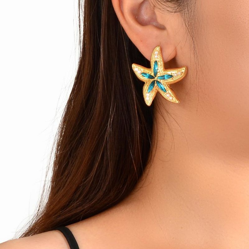 1 Pair Simple Style Classic Style Starfish Inlay Zinc Alloy Pearl Zircon Ear Studs