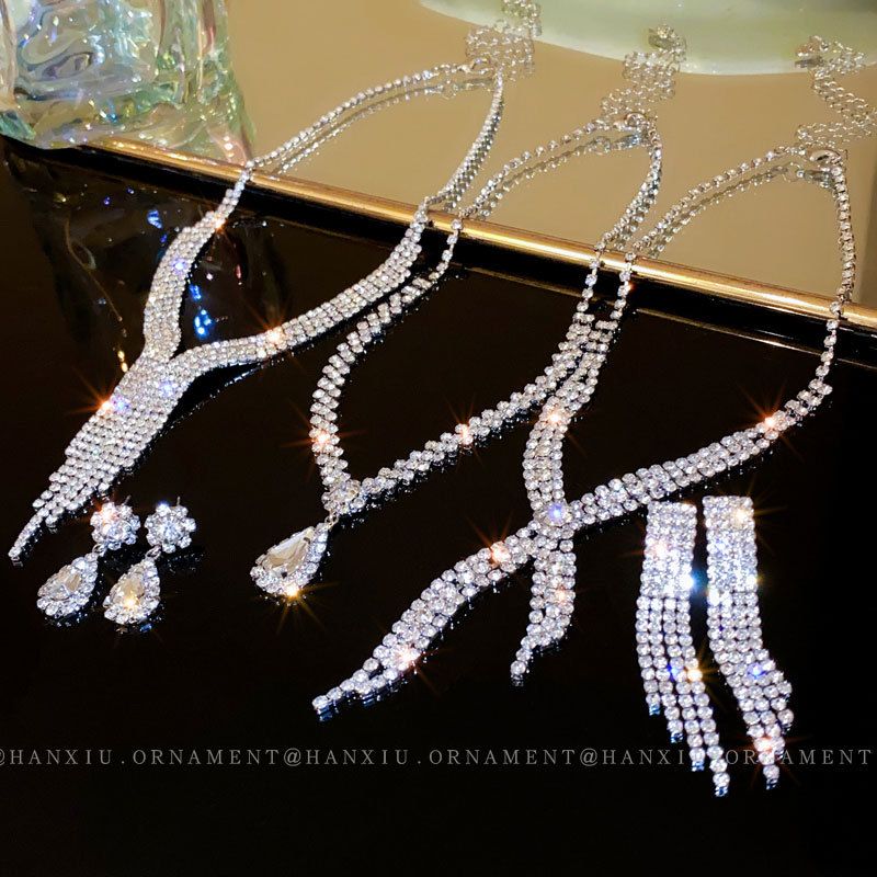 Elegant Lady Modern Style Water Droplets Tassel Alloy Inlay Rhinestones Women's Earrings Necklace 1 Set