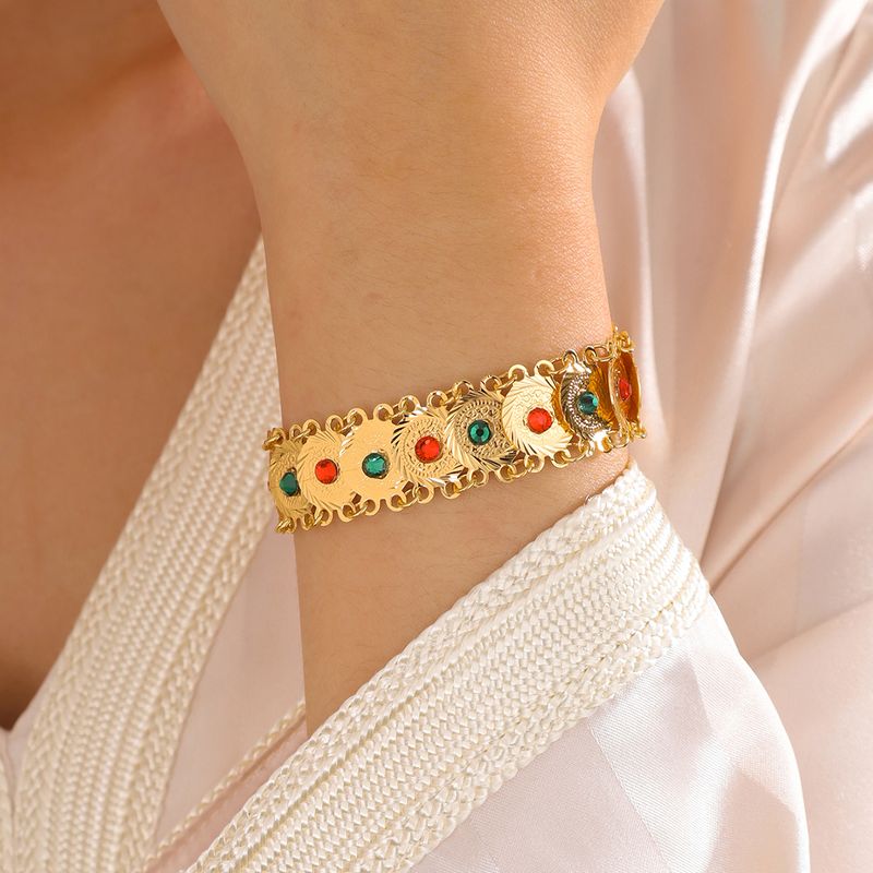 Copper 18K Gold Plated Classical Luxurious Classic Style Inlay Geometric Rhinestones Bracelets