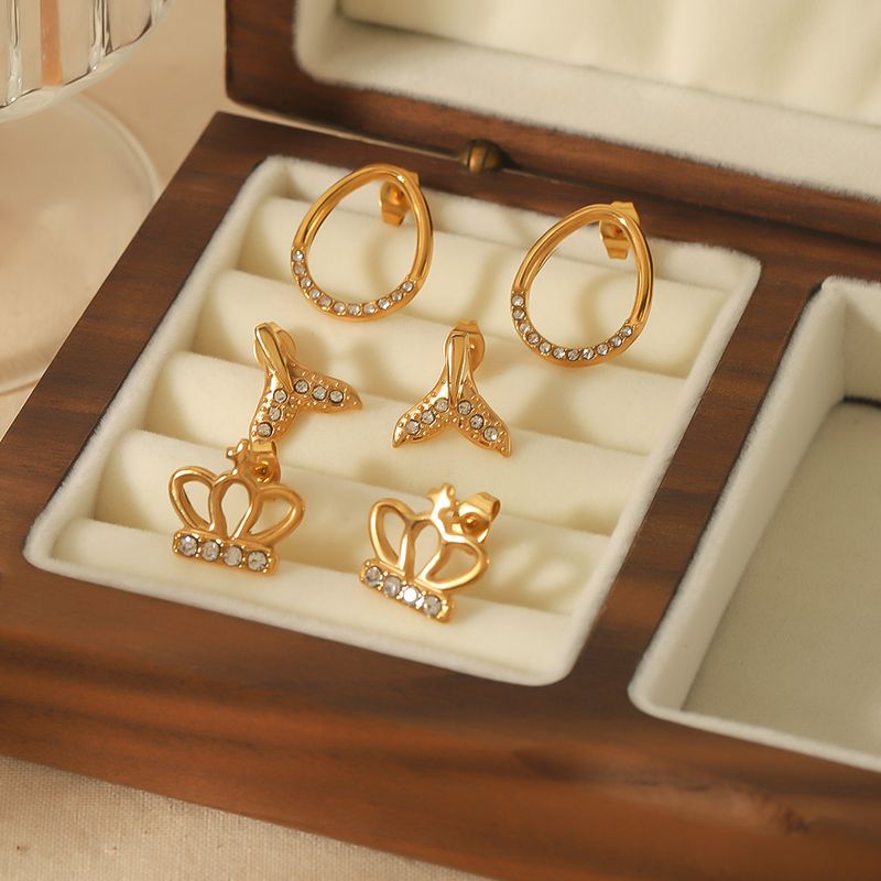1 Pair Elegant Glam Crown Fish Tail Polishing Plating Inlay 304 Stainless Steel Zircon 18K Gold Plated Ear Studs