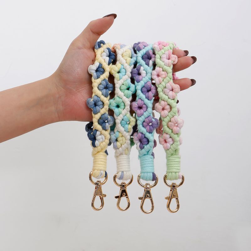 Casual Vacation Sweet Flower Mixed Textile Handmade Braid Keychain