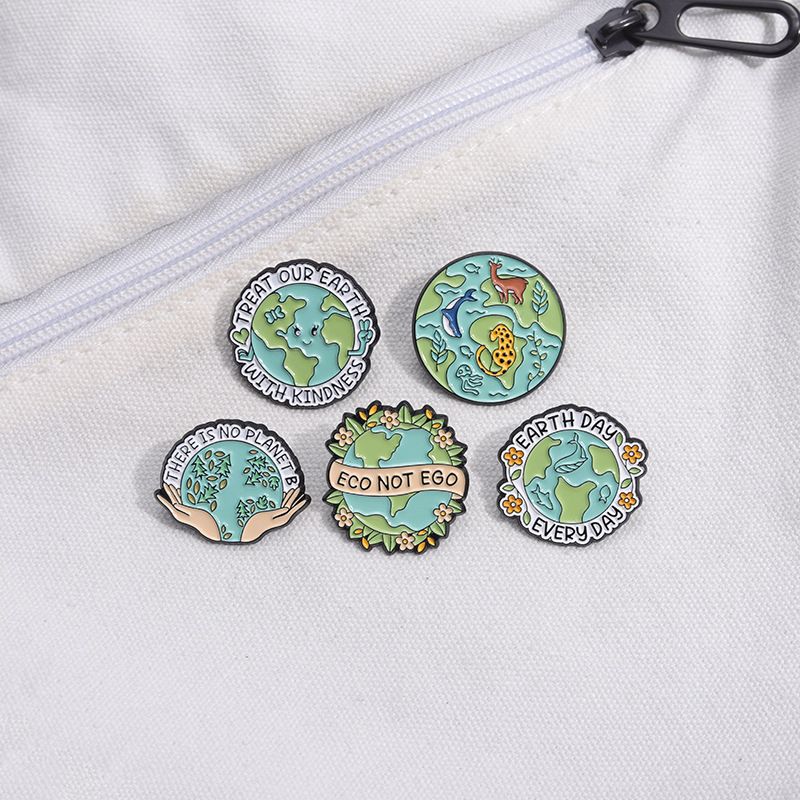 Cartoon Style Marine Style Animal Letter Alloy Stamping Stoving Varnish Unisex Brooches