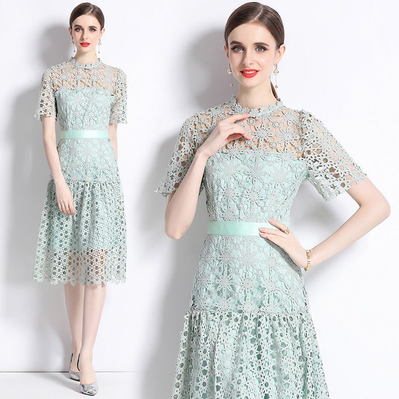 Women's Regular Dress Streetwear Round Neck Lace Short Sleeve Solid Color Midi Dress Holiday