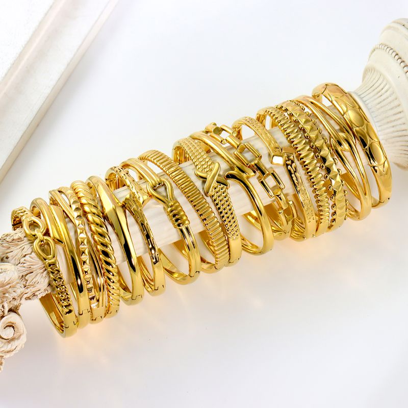 Style IG Élégant Style Classique Bande Vagues Nouer Acier Inoxydable 316L Plaqué Or 18K Pas De Marqueterie Bracelet En Masse