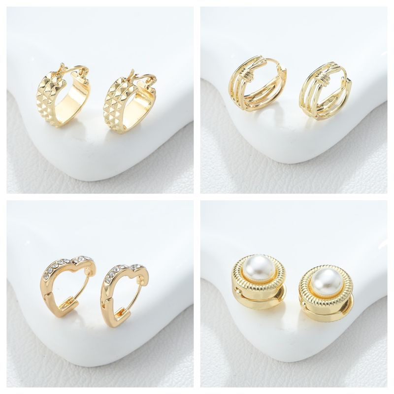 1 Paire Style Simple Style Classique Lettre Asymétrique Alliage De Zinc Des Boucles D'Oreilles