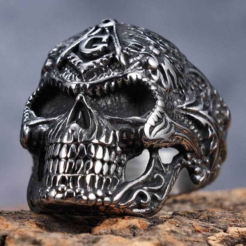 Hip-Hop Streetwear Skull 304 Stainless Steel Carving Men's Rings