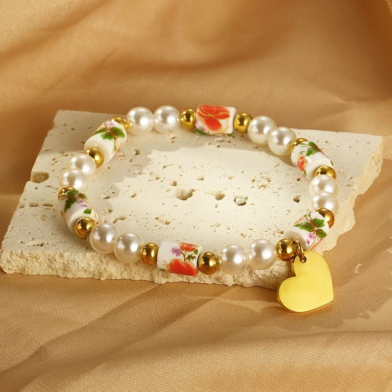 Vintage Style Classic Style Round Heart Shape 304 Stainless Steel Resin Beaded 18K Gold Plated Women's Bracelets
