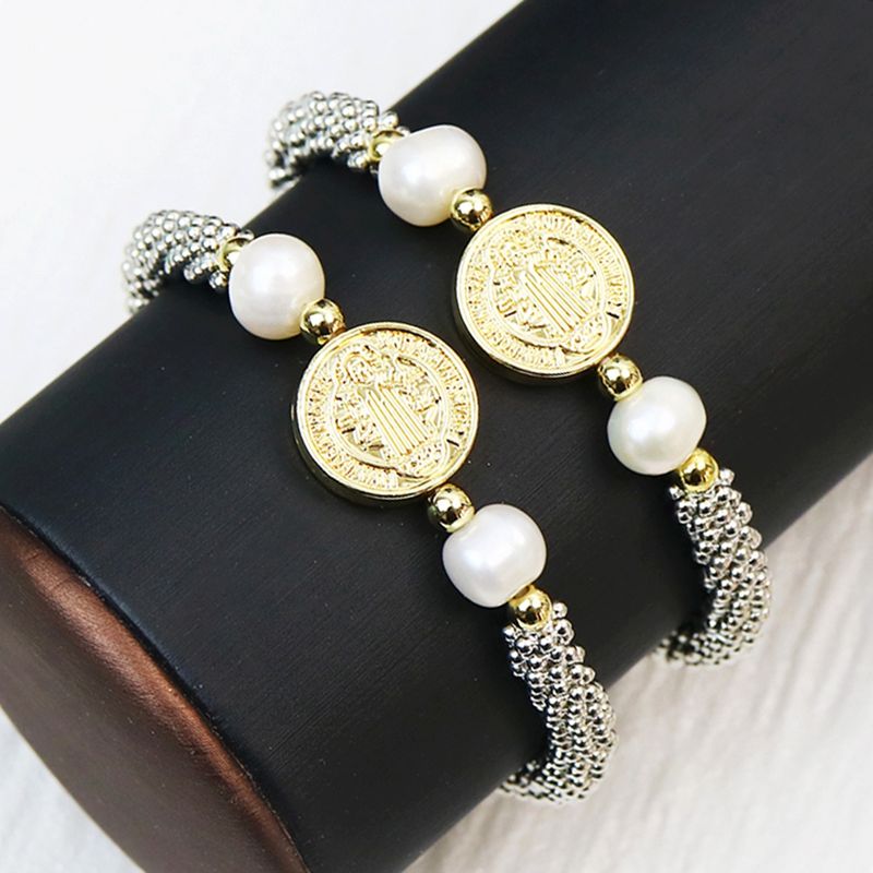 Großhandel Elegant Vintage-Stil Luxuriös Runden Kupfer Perle Überzug Armbänder