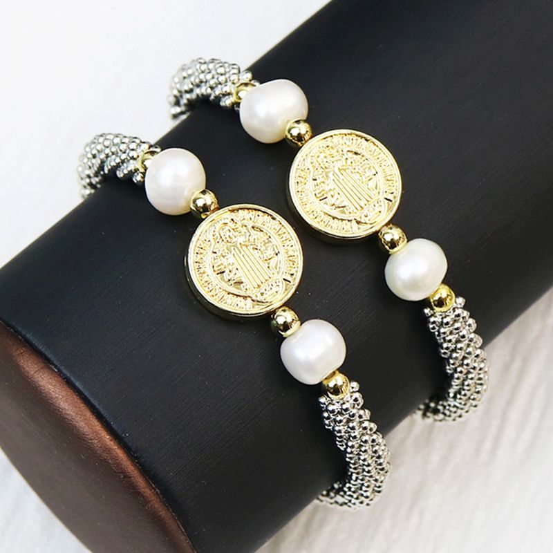 Wholesale Elegant Vintage Style Luxurious Round Copper Pearl Plating Bracelets