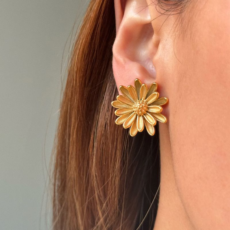 1 Par Estilo Vintage Dulce Viajar Diariamente Flor Enchapado Acero Inoxidable 304 Chapados en oro de 18k Pendientes