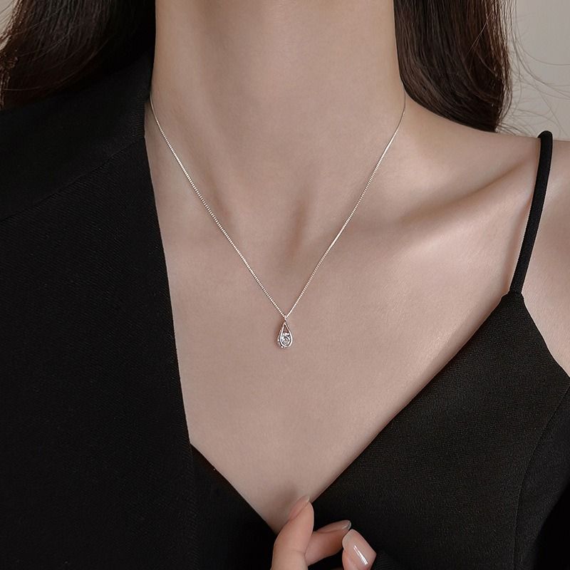 Sterling Silver Elegant Simple Style Hollow Out Inlay Water Droplets Zircon Pendant Necklace