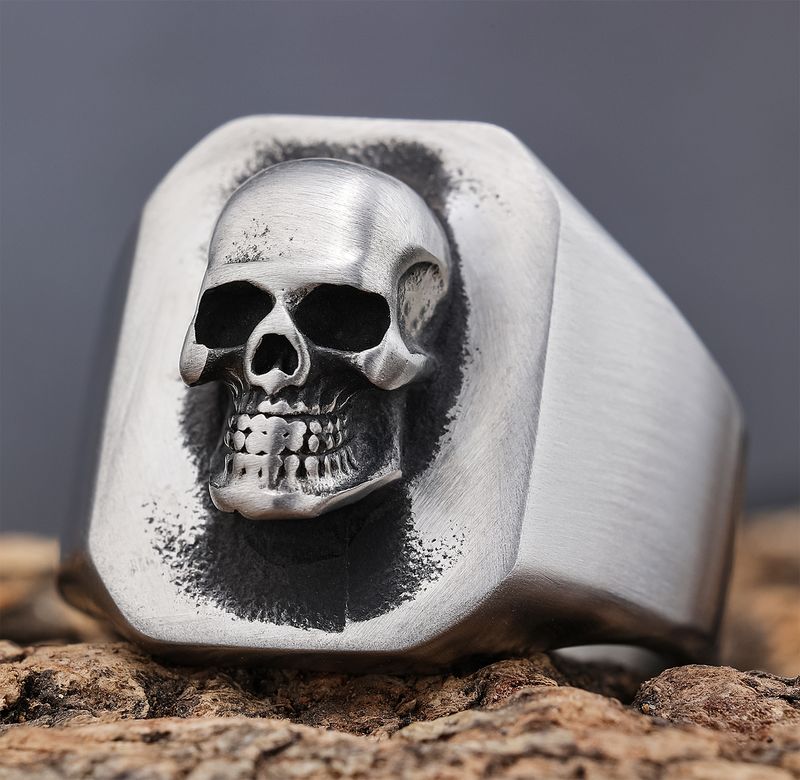 Hip-Hop Streetwear Skull 304 Stainless Steel Carving Men's Rings