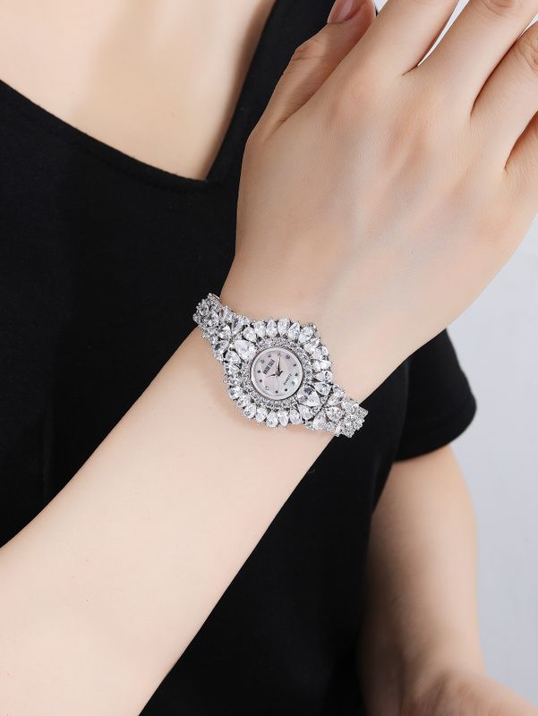 Elegant Glam Luxurious Solid Color Lathe Buckle Electronic Women's Watches