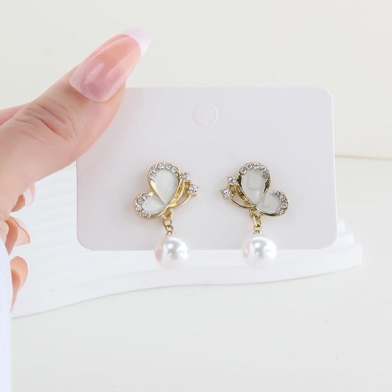 1 Pair Elegant Sweet Butterfly Inlay Iron Rhinestones Pearl Gold Plated Drop Earrings