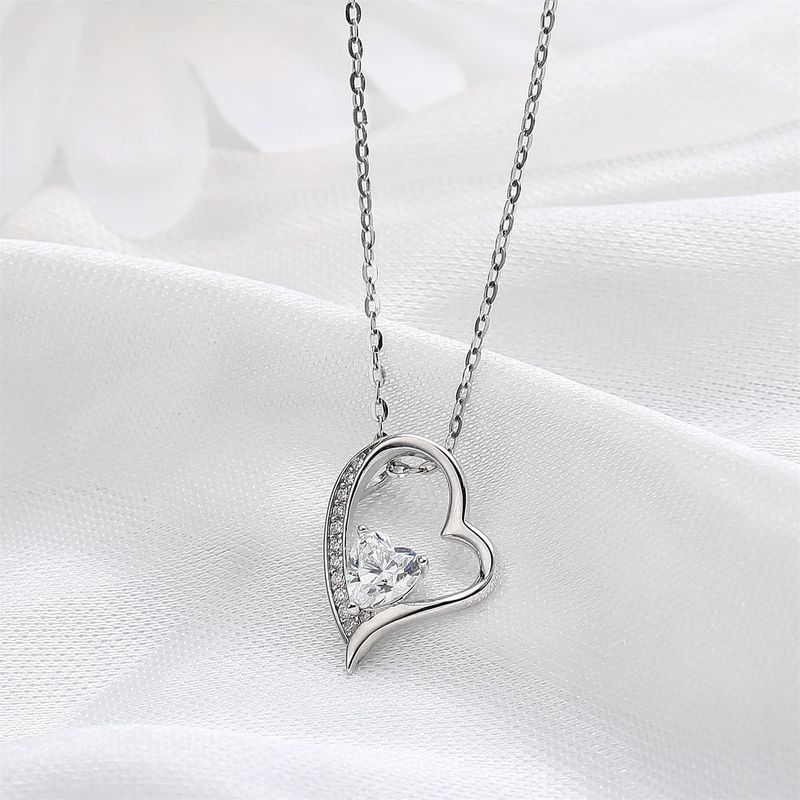 Copper Sweet Inlay Heart Shape Zircon Pendant Necklace