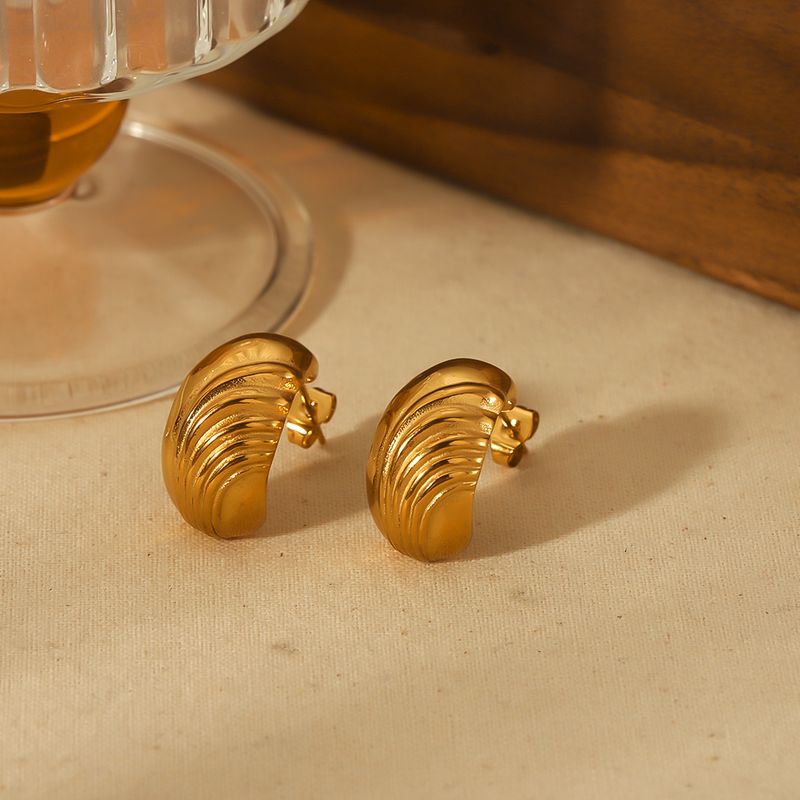 1 Pair Vintage Style French Style C Shape Geometric Polishing Plating 304 Stainless Steel 18K Gold Plated Ear Studs