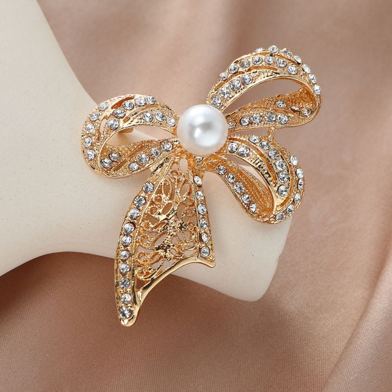 Style De Fée Style Moderne Style Coréen Lettre Alliage Incruster Perles Artificielles Zircon Femmes Broches 1 Pièce
