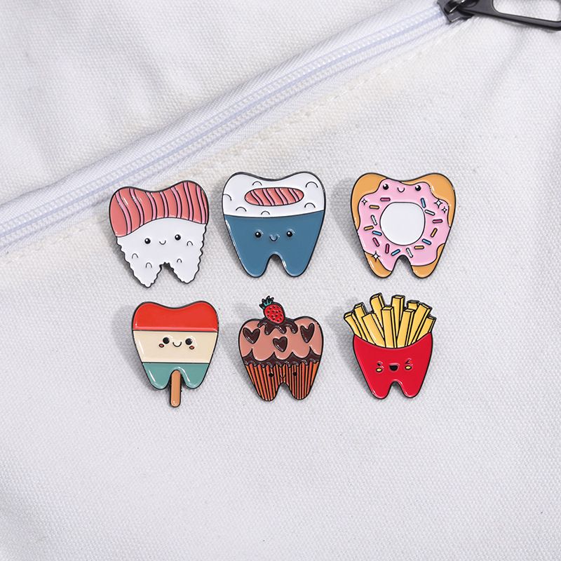 Cartoon Style Cute Cowboy Style Ice Cream Teeth Strawberry Alloy Stamping Stoving Varnish Women's Brooches