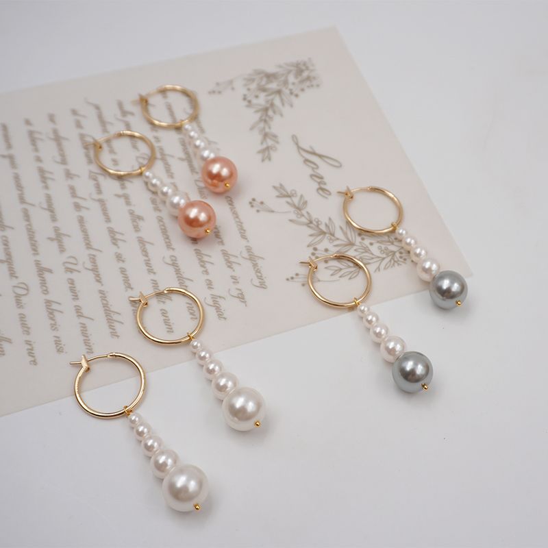 1 Paire Style Simple Style Classique Rond Perlé Perle D'Imitation Le Cuivre Plaqué Or Boucles D'oreilles