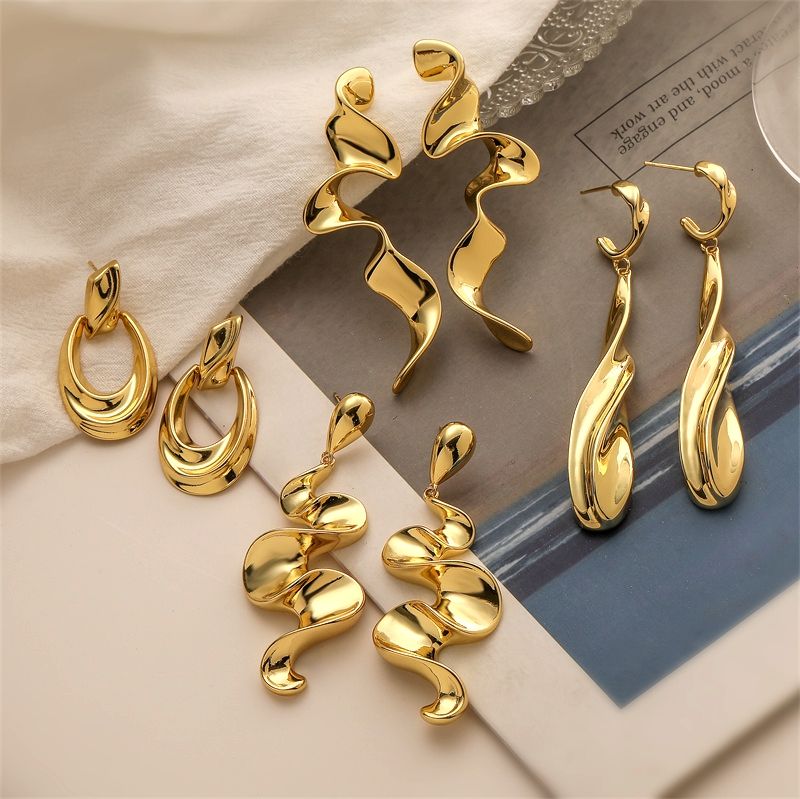 1 Pair Elegant Streetwear Solid Color Plating Copper Gold Plated Ear Studs