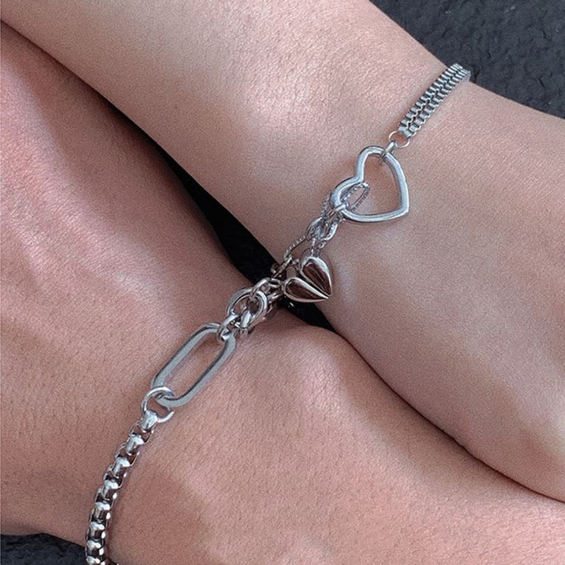 Simple Style Classic Style Heart Shape Alloy Women's Bracelets