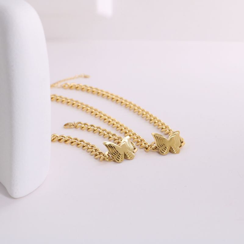 304 Stainless Steel 18K Gold Plated Cute Retro Plating Butterfly Necklace
