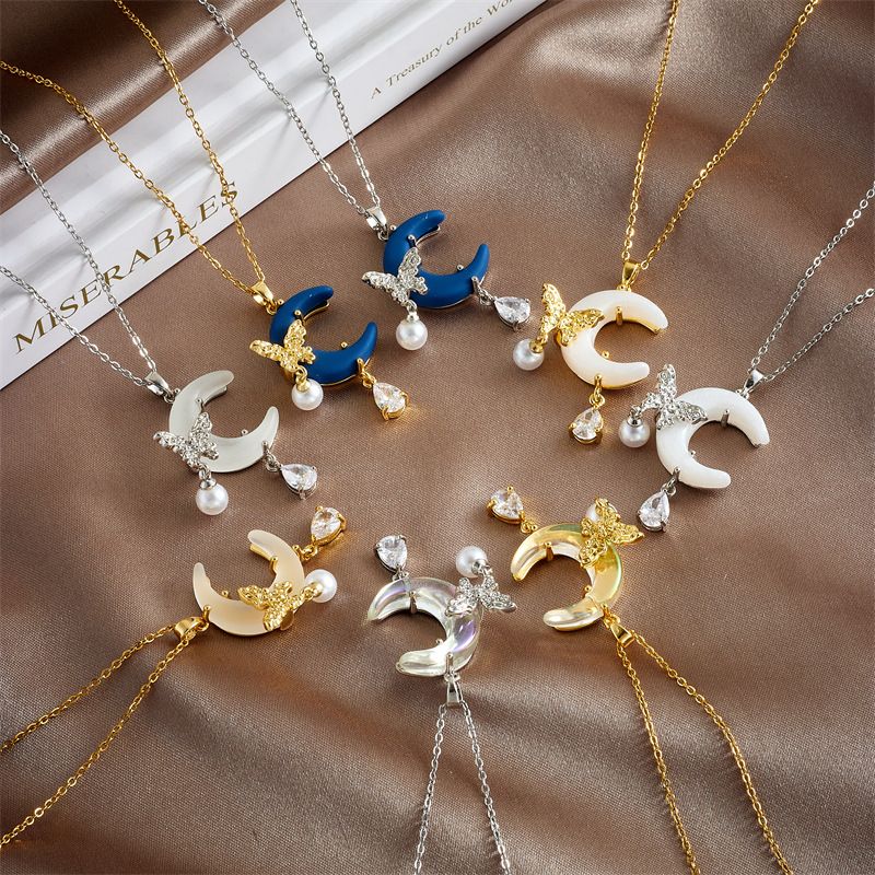 Copper Gold Plated Elegant Lady Classic Style Plating Inlay Star Moon Bow Knot Artificial Pearls Rhinestones Pendant Necklace