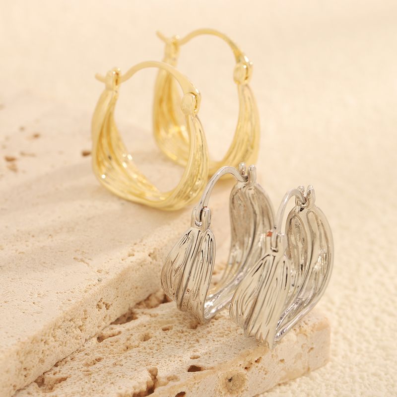 1 Pair Elegant Simple Style Shiny Solid Color Plating Hollow Out Copper 14K Gold Plated Earrings