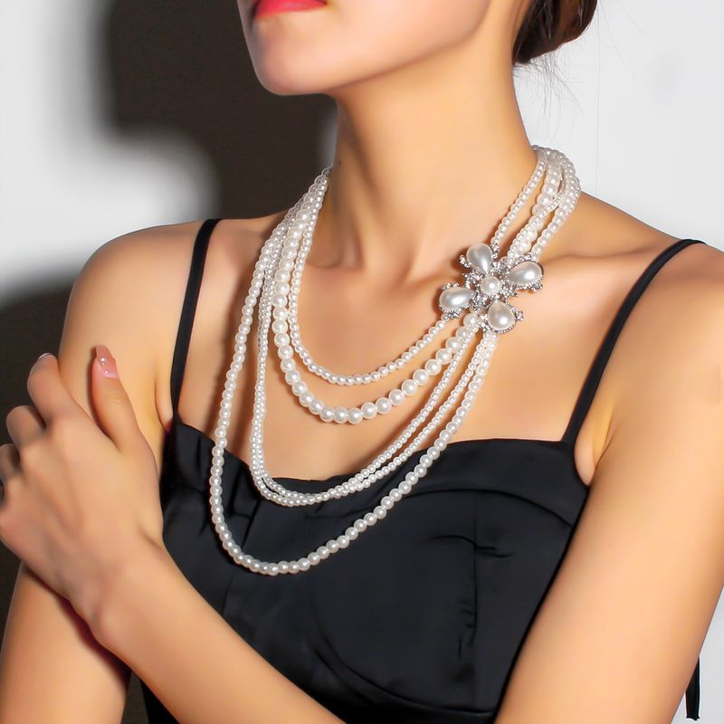 Wholesale Jewelry Casual Elegant Glam Round Imitation Pearl Silver Plated Beaded Plating Layered Necklaces