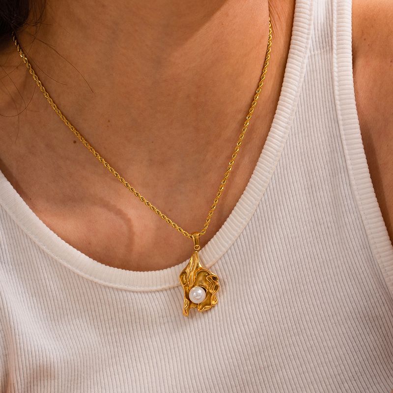 Edelstahl 304 18 Karat Vergoldet Einfacher Stil Klassischer Stil Überzug Inlay Blume Perle Halskette Mit Anhänger