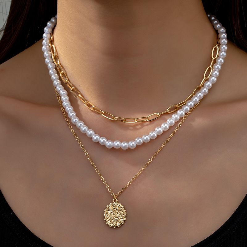 Wholesale Jewelry Elegant Classic Style Round Plastic Zinc Alloy Beaded Layered Necklaces