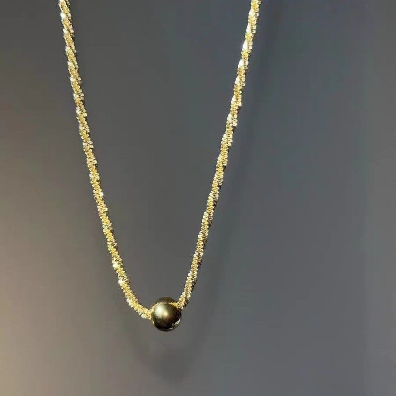 Acero Titanio Chapados en oro de 18k Estilo Simple Estilo Clásico Enchapado Embutido Color Sólido Diamantes De Imitación Artificiales Collar Colgante