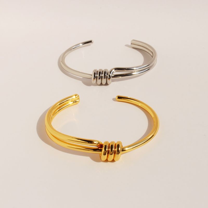 Wholesale Simple Style Classic Style Solid Color Brass Plating 18K Gold Plated Bangle