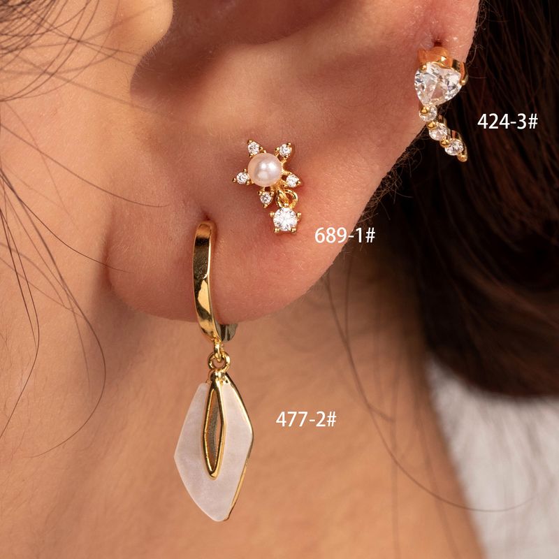 1 Piece Casual Simple Style Heart Shape Flower Inlay Copper Zircon Ear Studs