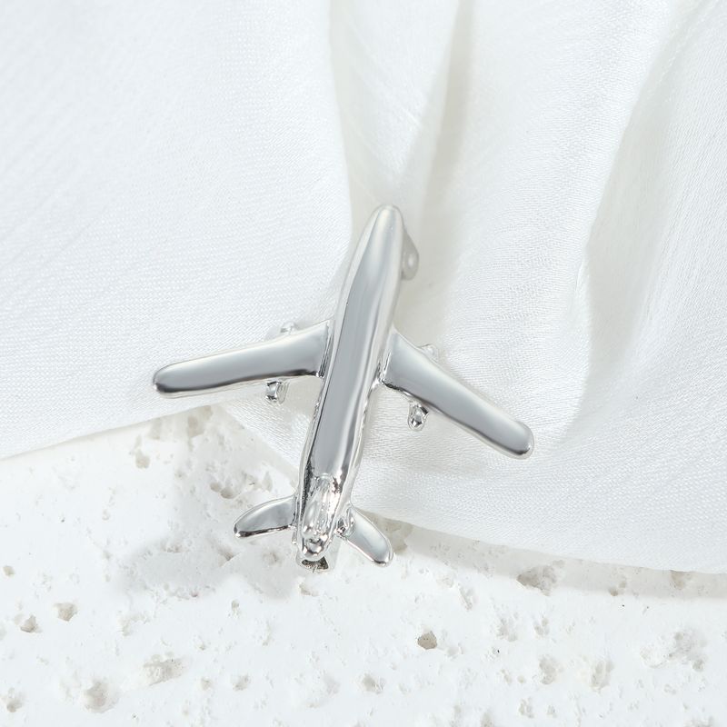 Simple Style Airplane Alloy Women's Brooches 1 Piece