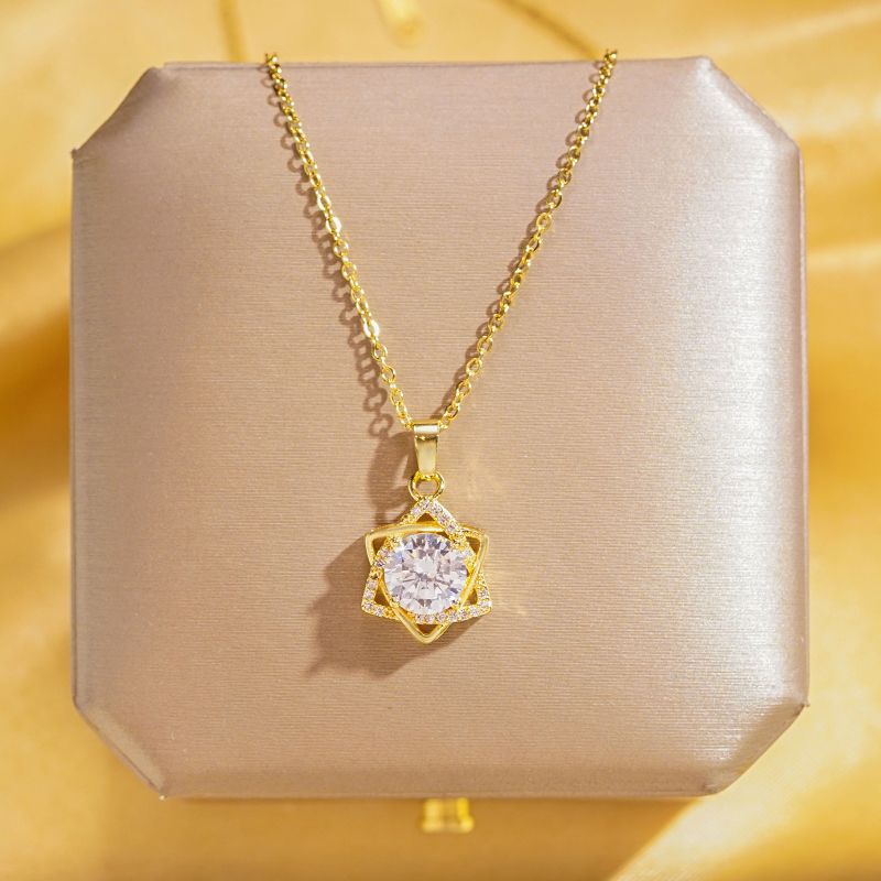 Wholesale Elegant Lady Star 304 Stainless Steel Copper Hollow Out Inlay 18K Gold Plated K Gold Plated Zircon Pendant Necklace