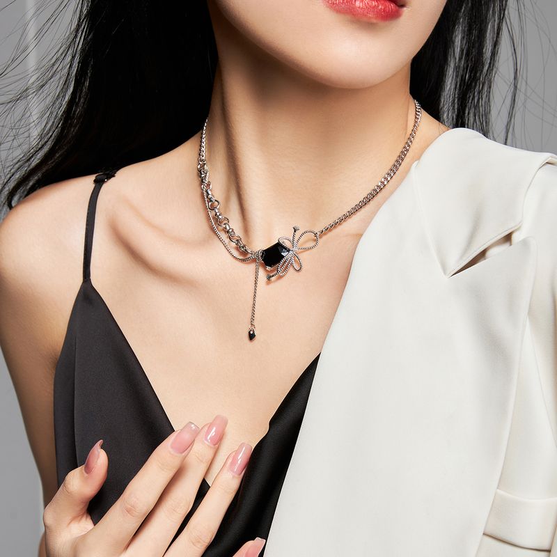Vintage Style Cool Style Bow Knot Alloy Copper Inlay Zircon Women's Necklace