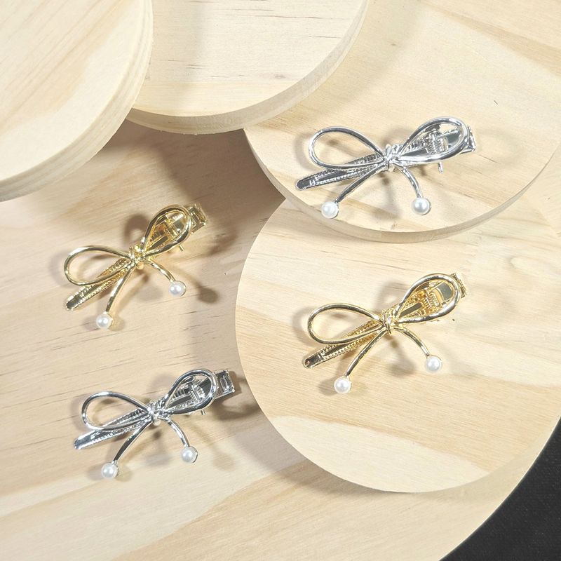 Women's Simple Style Bow Knot Alloy Hair Clip