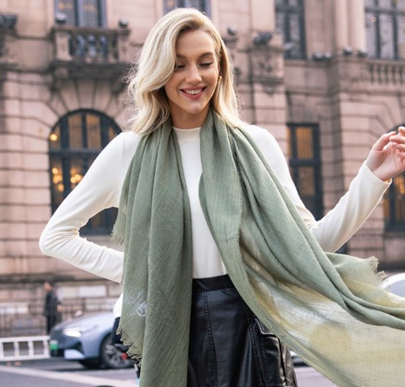 Women's Streetwear Solid Color Imitation Cashmere Tassel Silk Scarf