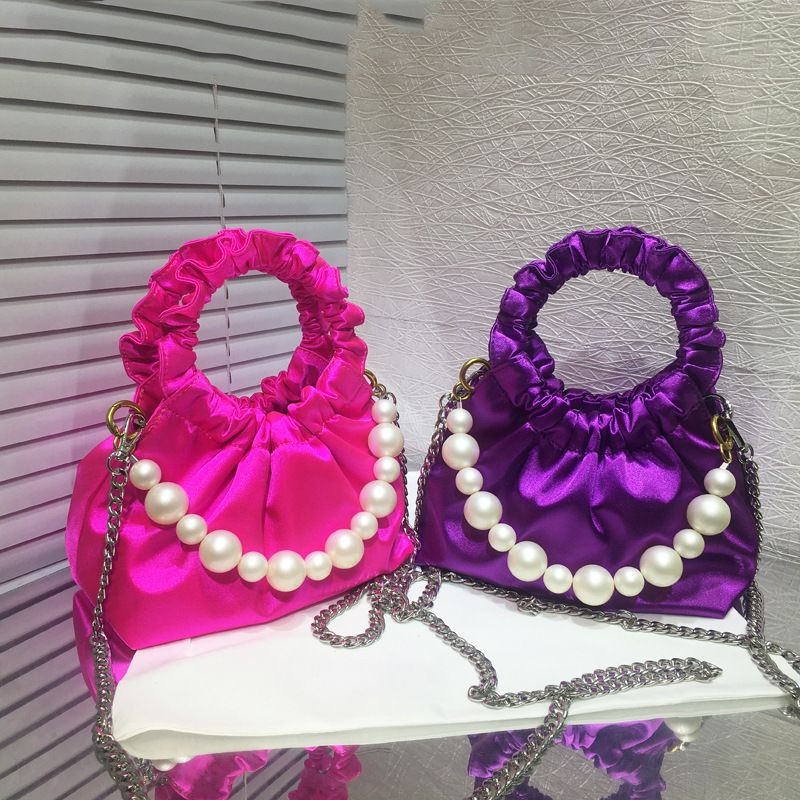 Frau Klein Nylon Einfarbig Vintage-Stil Klassischer Stil Perlen Quadrat Offen Wolke-Form-Tasche