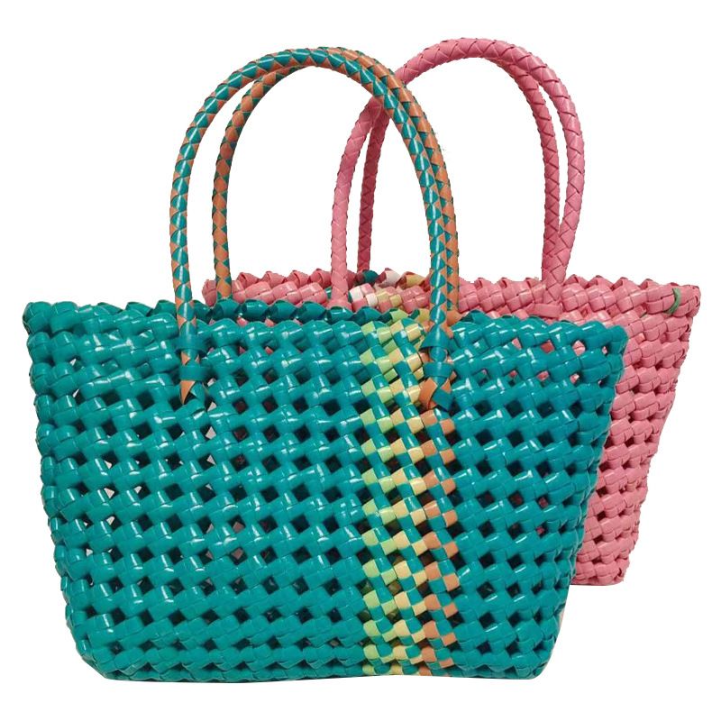 Women's Medium Plastic Solid Color Basic Classic Style Weave Square Open Beach Bag