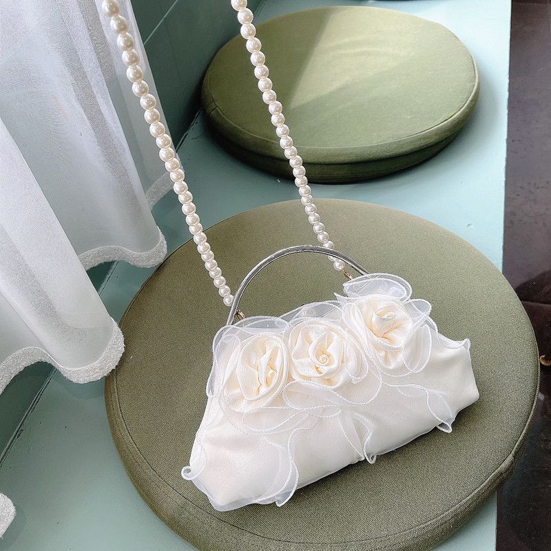 Women's Mini Polyester Solid Color Flower Elegant Vintage Style Dumpling Shape Lock Clasp Evening Bag