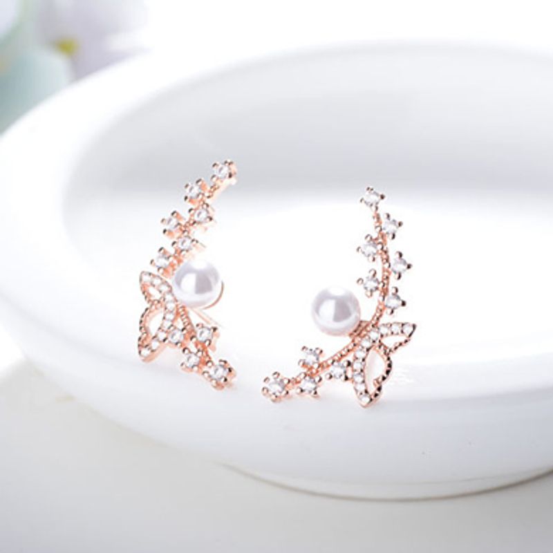 1 Pair Fairy Style Elegant Lady Bow Knot Inlay Copper Pearl Zircon Ear Studs