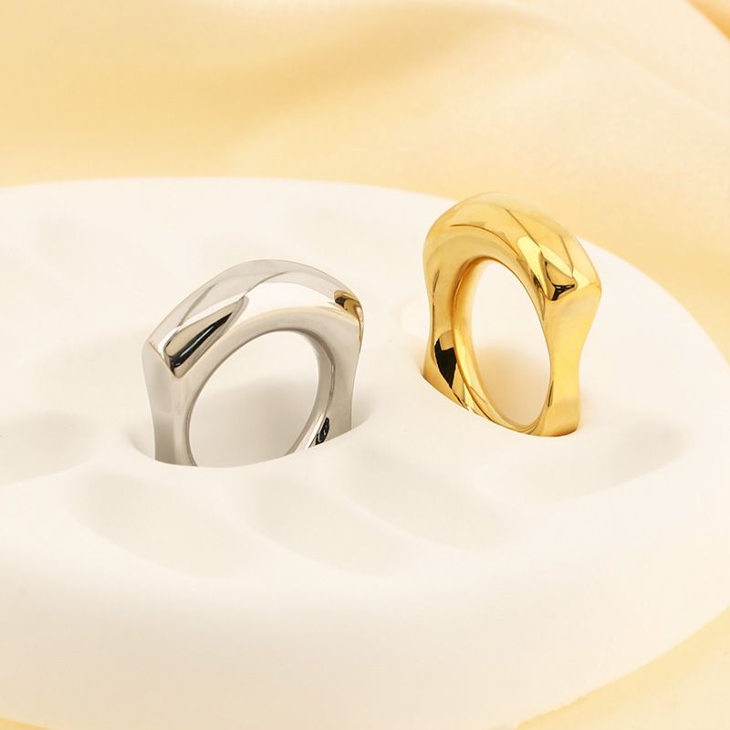 Basic Klassischer Stil Pendeln Geometrisch Einfarbig Edelstahl 304 18 Karat Vergoldet Ringe In Masse