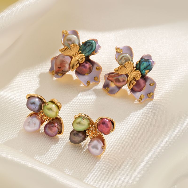 1 Pair Baroque Style Romantic Flower Inlay Copper Zinc Alloy Freshwater Pearl 18K Gold Plated Ear Studs