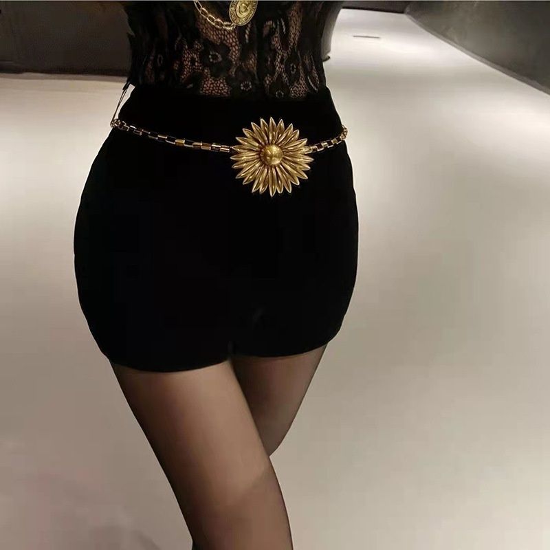Casual Elegant Vintage Style Chrysanthemum Gold Plated Alloy Copper Wholesale Waist Chain