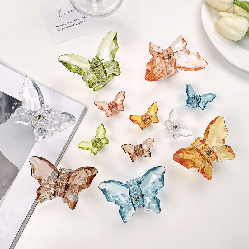 Women's Sweet Artistic Butterfly Resin Hair Claws